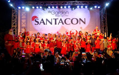 Hanoi, Vietnam SantaCon main image